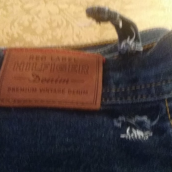 Tommy Hilfiger mens shorts - Picture 3 of 9